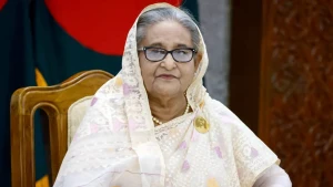 মাথা উঁচু করে দ্রুত ফিরব : আনন্দবাজারকে শেখ হাসিনা