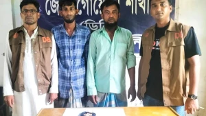 মাইজদীতে ইয়াবাসহ দুই যুবক আটক