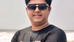 প্রশংসায় ভাসছেন সুফলাকাটী ইউনিয়নের প্রশাসক সুদীপ বিশ্বাস