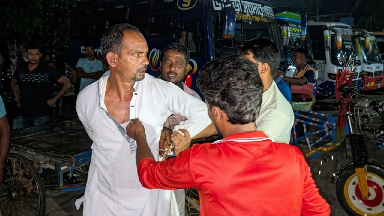 টাকা হাতিয়ে নেয়া সেই বিএনপি নেতা সোহেল কারাগারে; উল্টো সাংবাদিকের নামে মামলা