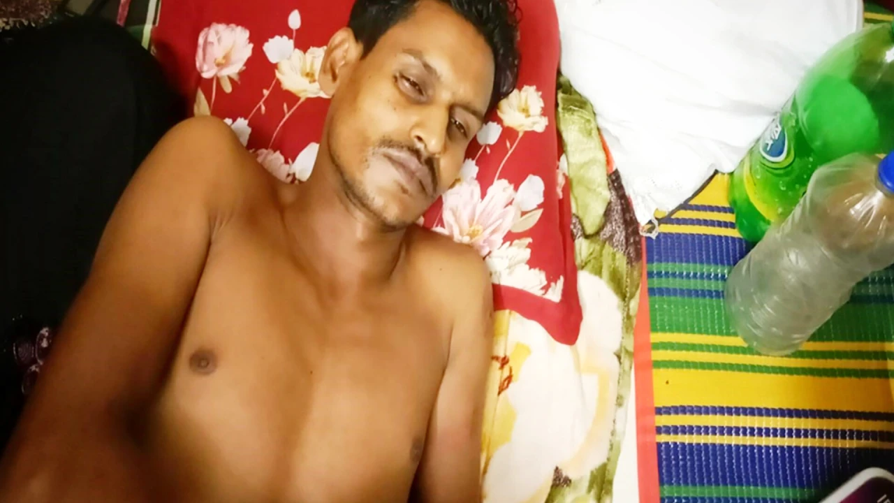 শার্শায় চাঁদা না দেয়ায় সন্ত্রাসী হামলা, বিএনপি কর্মীকে হাতুড়ি পেটা