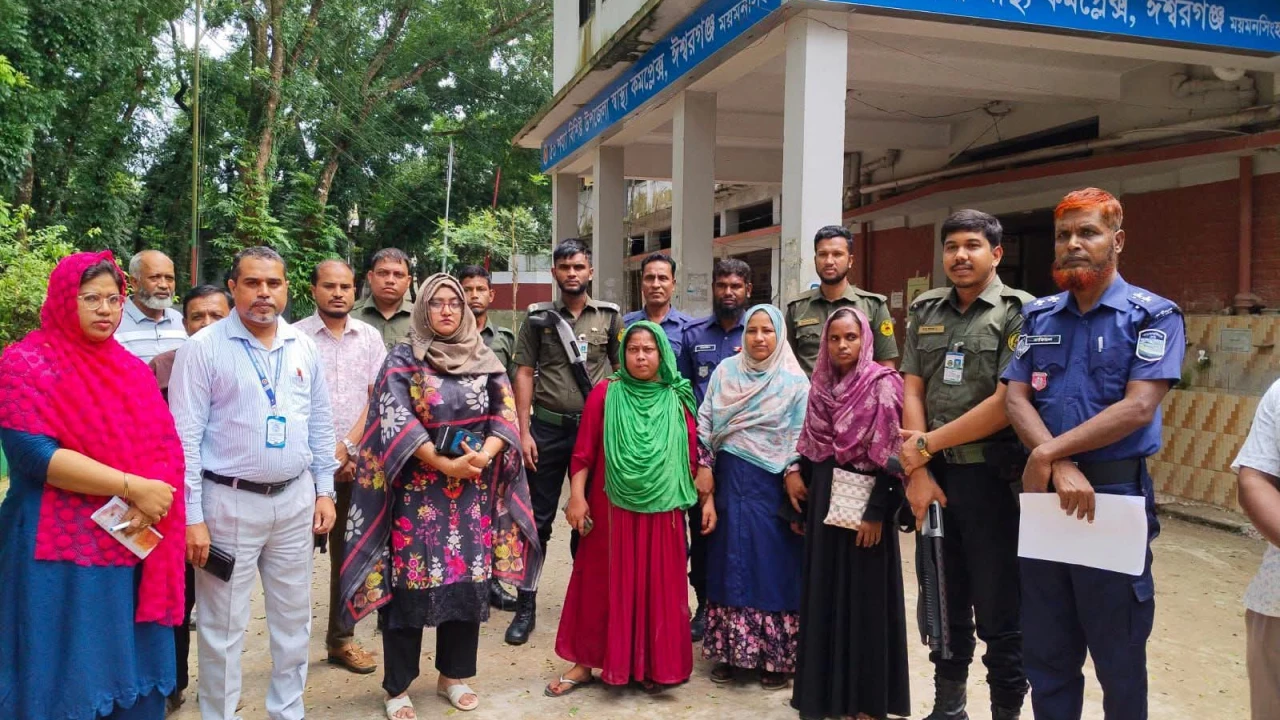 ঈশ্বরগঞ্জ হাসপাতালে দালাল বিরোধী অভিযানে নারীর কারাদণ্ড