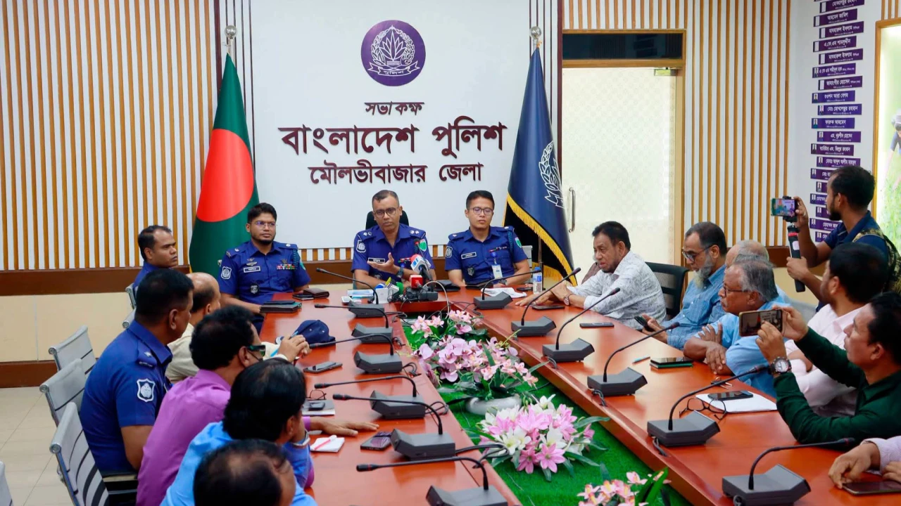 নবাগত পুলিশ সুপারের সঙ্গে সাংবাদিকদের মতবিনিময় সভা