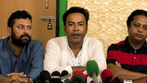 রংপুরে থানায় স্বেচ্ছাসেবক দল নেতাকে পেটানোর অভিযোগ: অভিযুক্ত ৩ পুলিশ সদস্য প্রত্যাহার