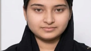 দরিদ্র মাহমুদা চিকিৎসক হতে চায়