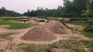 গারো পাহাড় রক্ষায় অভিযান জোরদার, তবুও সক্রিয় বালু মাফিয়ারা