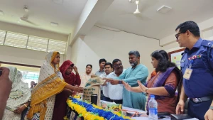 বদলগাছীতে  কৃষকের মাঝে বিনামূল্যে বীজ-সার ও কৃষি উপকরণ বিতরণ