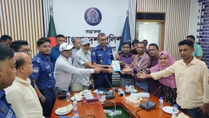 নবাগত পুলিশ সুপারের সঙ্গে মৌলভীবাজার অনলাইন প্রেসক্লাবের মতবিনিময়